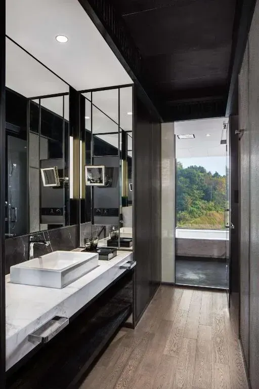 Hilton Ningbo Dongqian Lake，照片 1